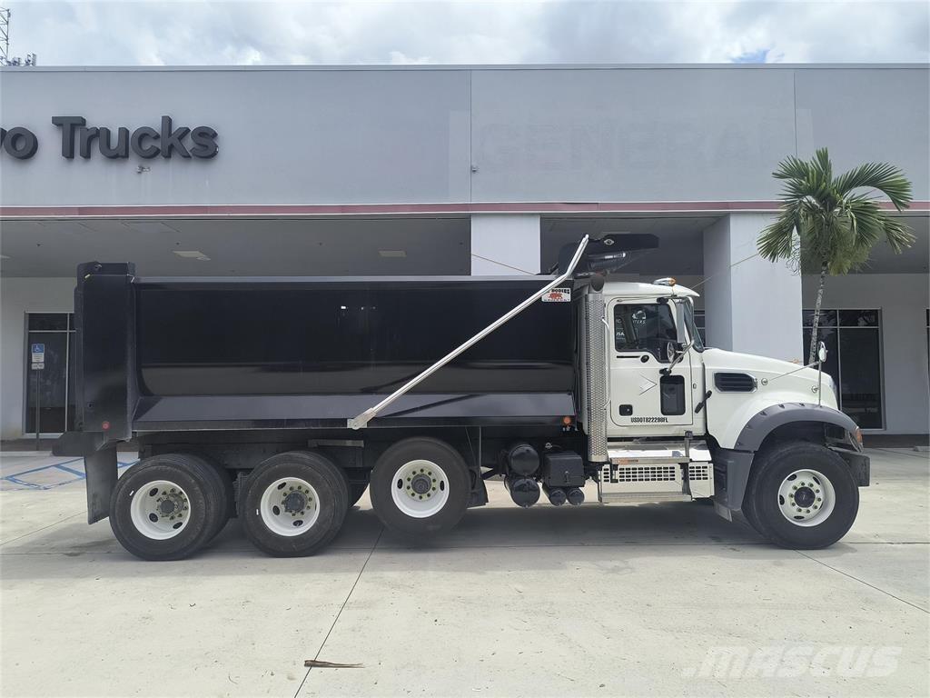 Mack GR64FR Autobasculanta