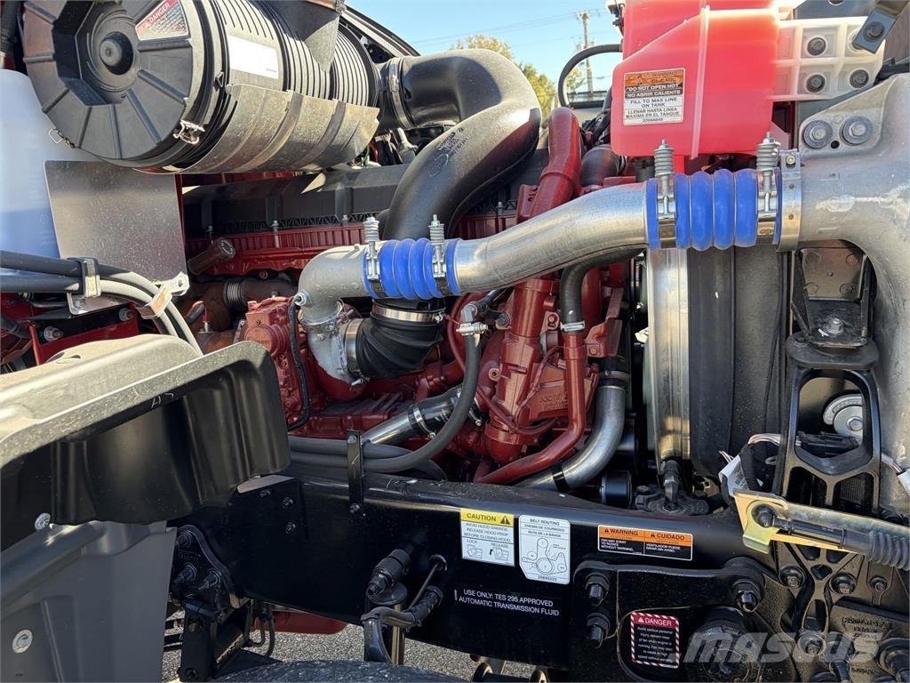 Mack GR64FR Betoniera