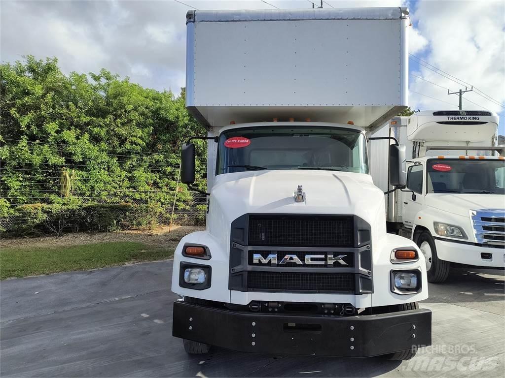 Mack MD6 Autocamioane