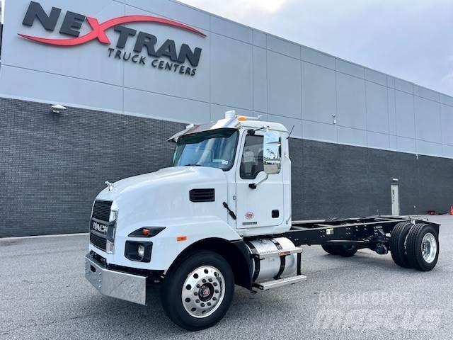 Mack MD6 42R Camion cabina sasiu