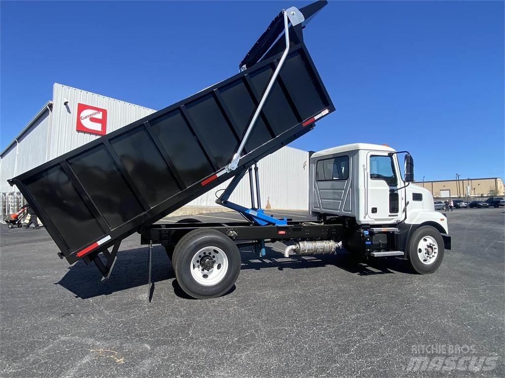 Mack MD6 42R Camion cabina sasiu