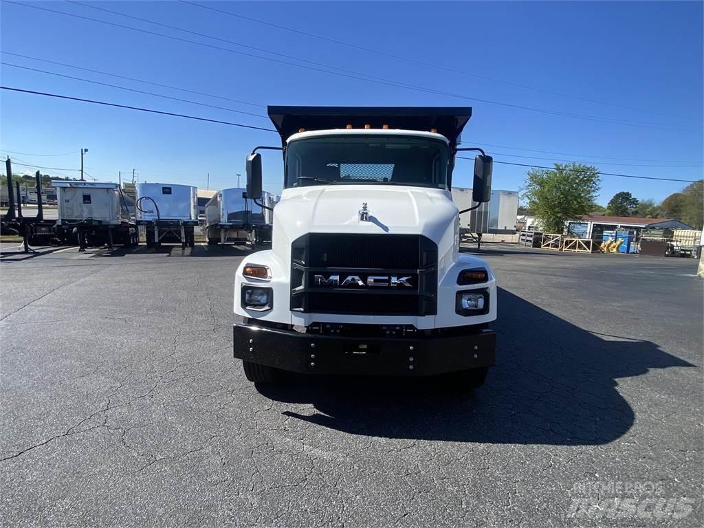 Mack MD6 42R Camion cabina sasiu