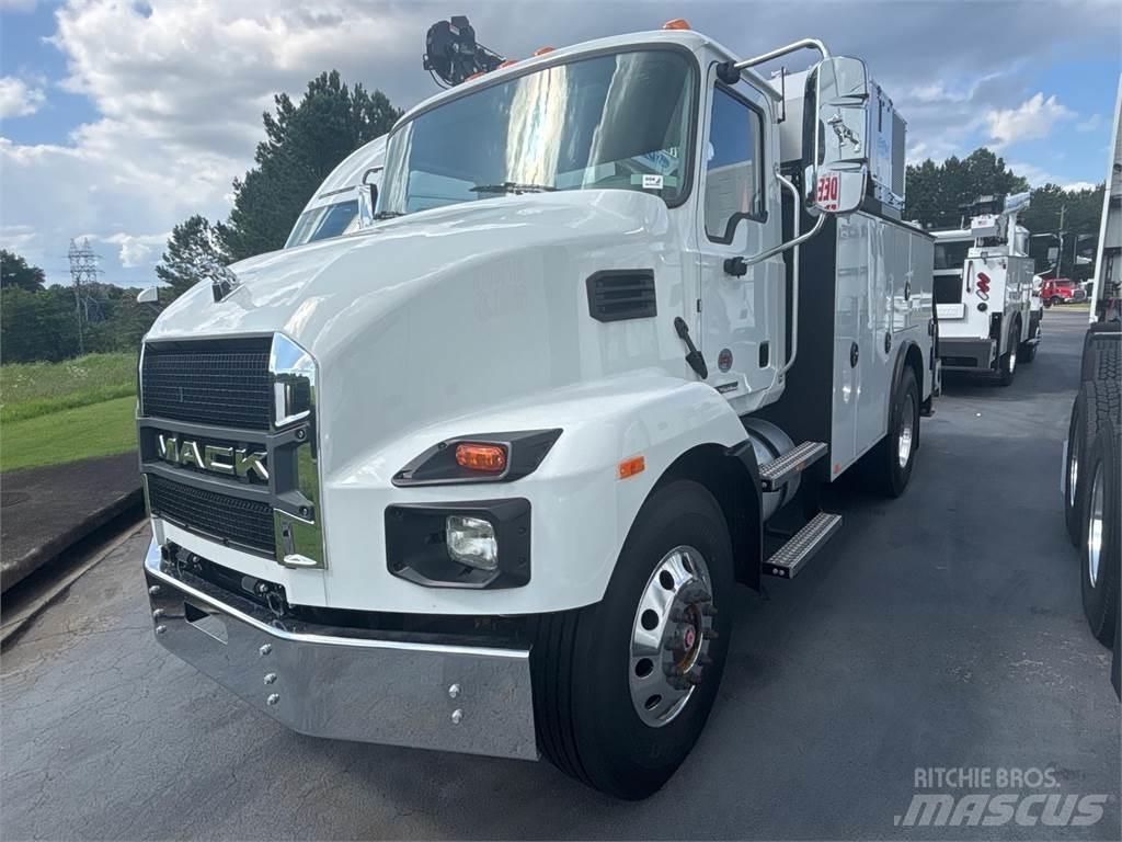 Mack MD6 42R Camion cabina sasiu
