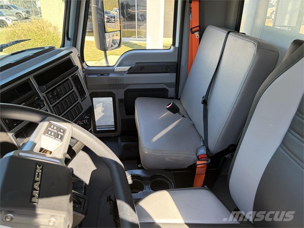 Mack MD6 42R Autocamioane