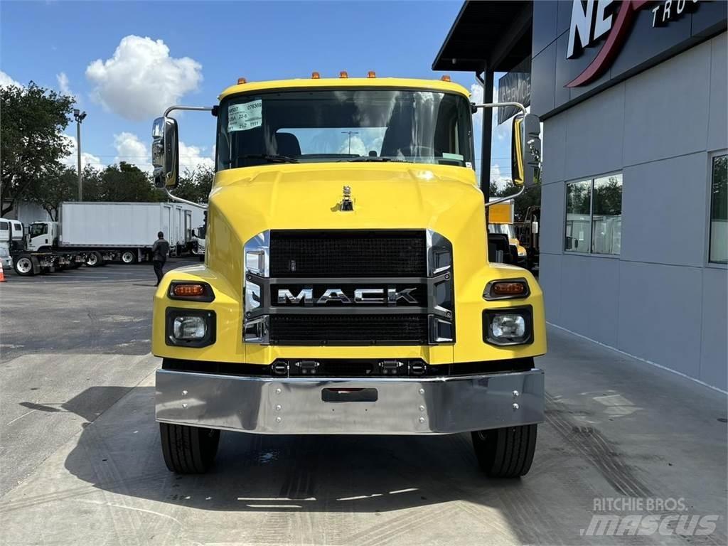 Mack MD7 42R Utilaje forestiere - Altele