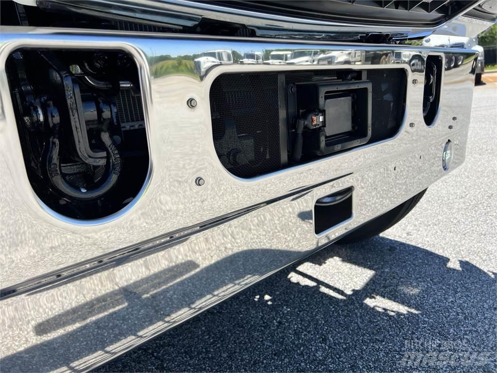 Mack PI64T Autotractoare