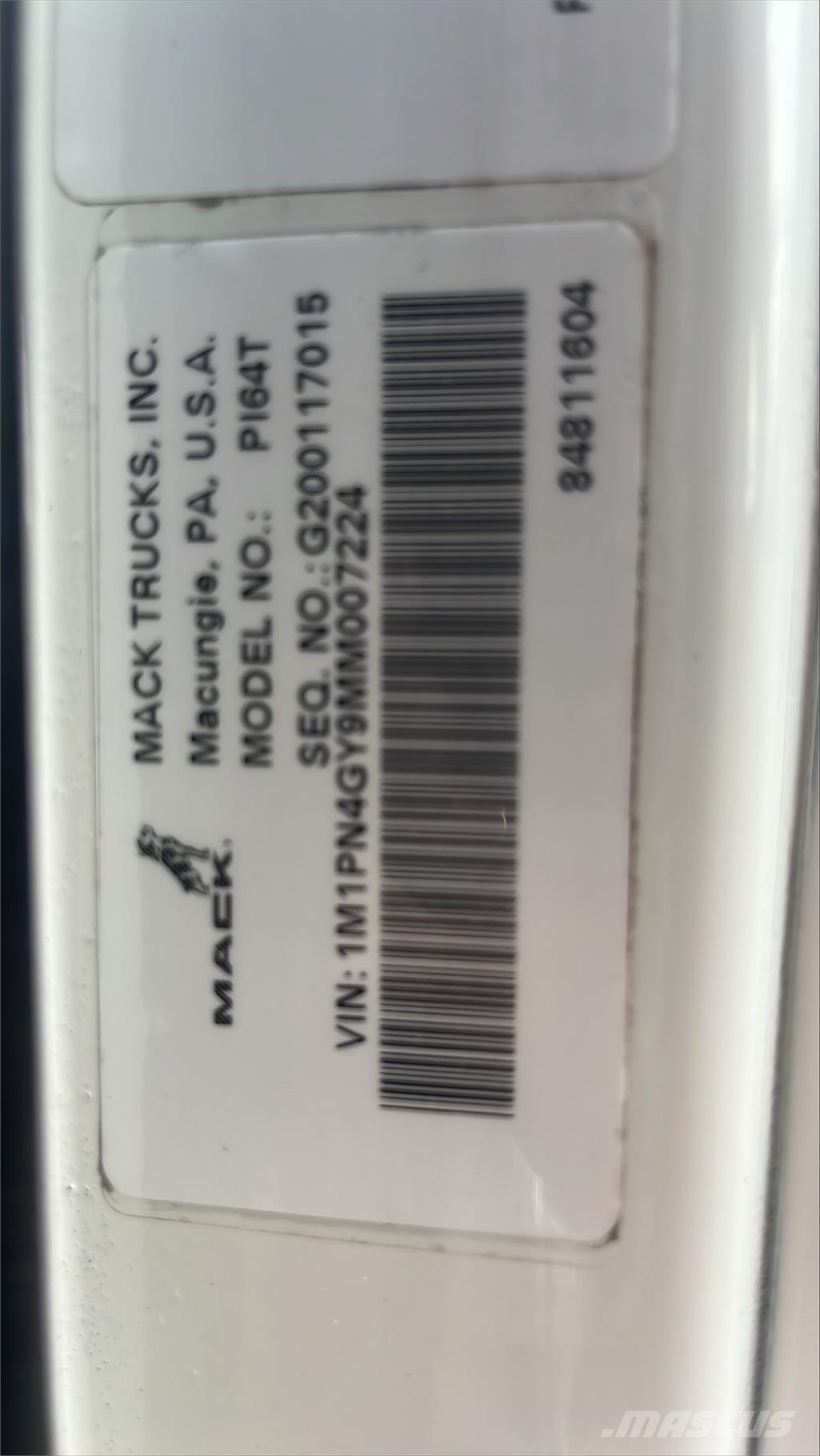 Mack PI64T Autotractoare