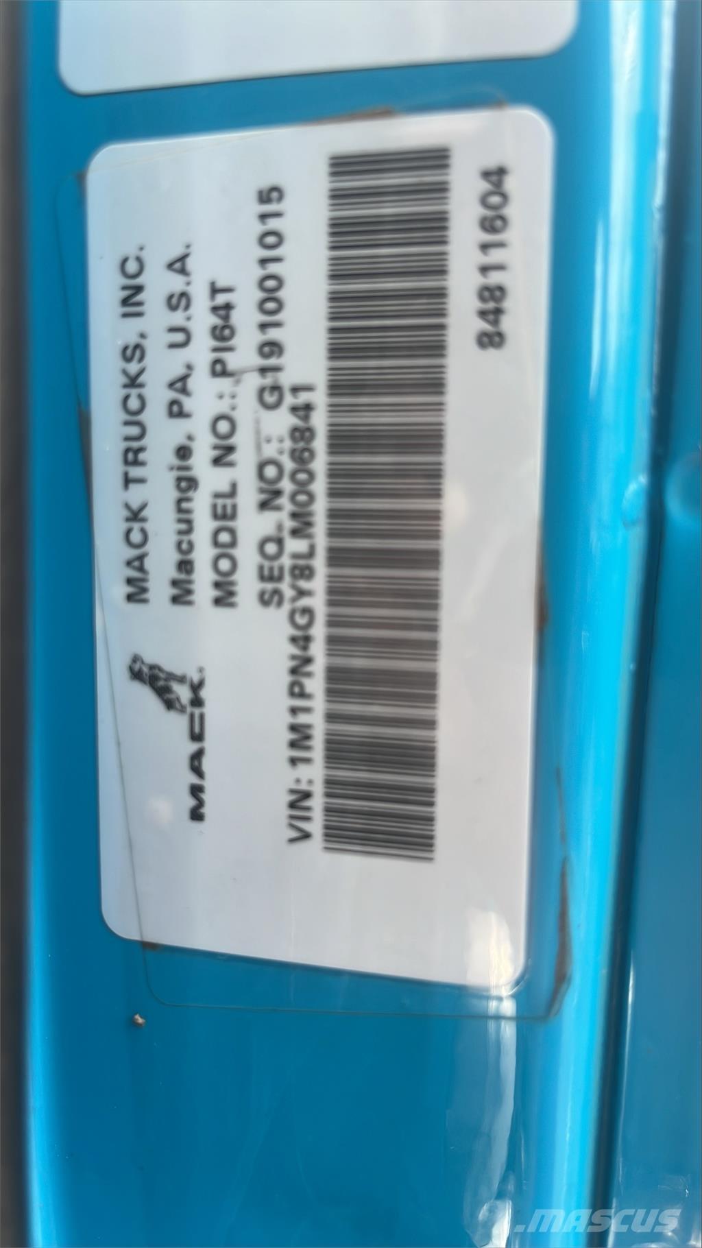 Mack PI64T Autotractoare