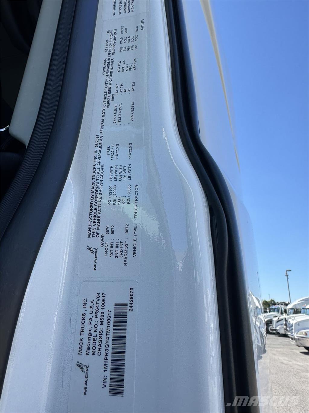 Mack PR64T Autotractoare