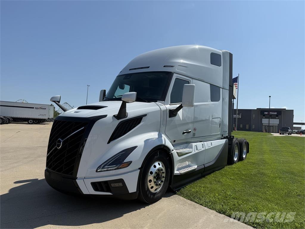 Volvo NEW VNL860 Autotractoare