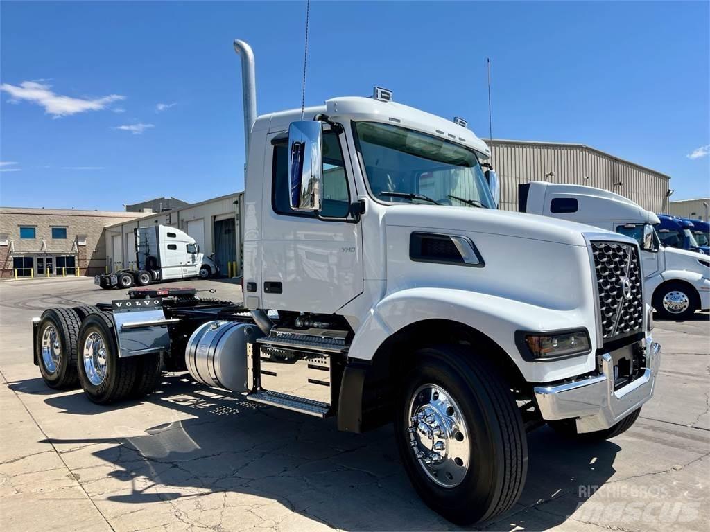 Volvo VHD64FT300 Autotractoare