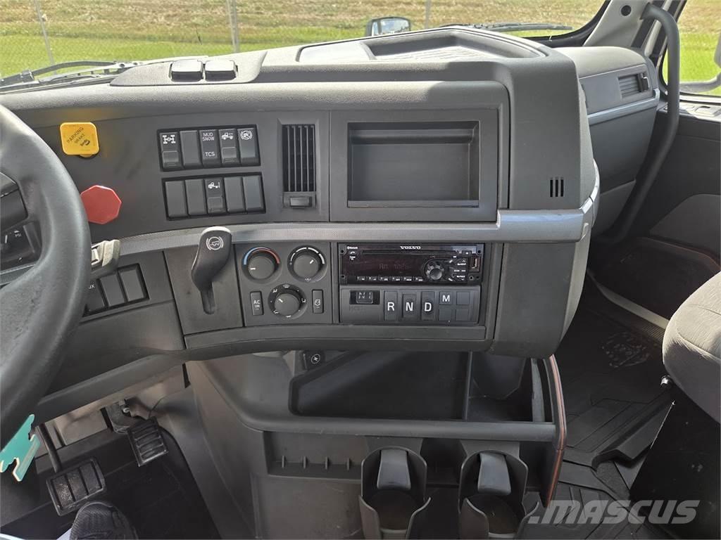 Volvo VNL64T300 Autotractoare