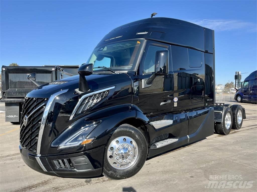 Volvo VNL64T640 Autotractoare