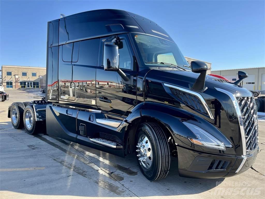 Volvo VNL64T640 Autotractoare