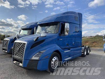 Volvo VNL64T760 Autotractoare