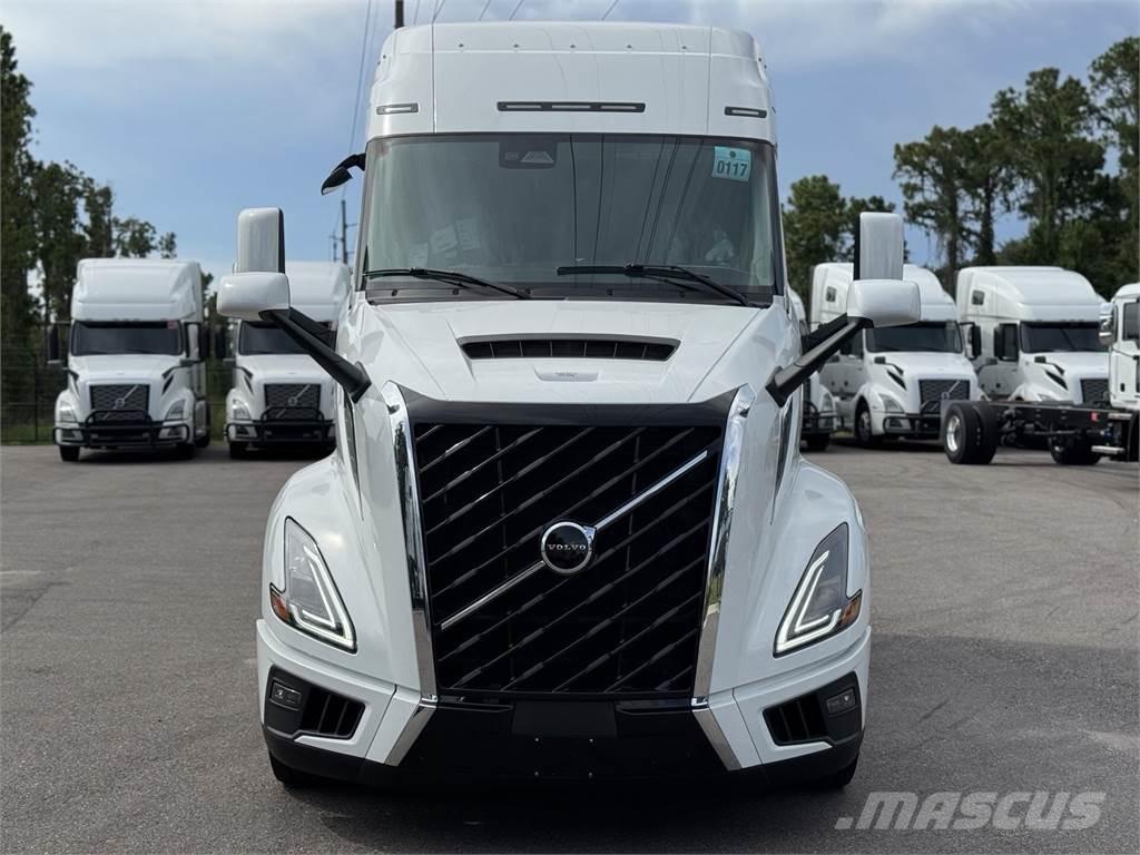 Volvo VNL64T840 Autotractoare