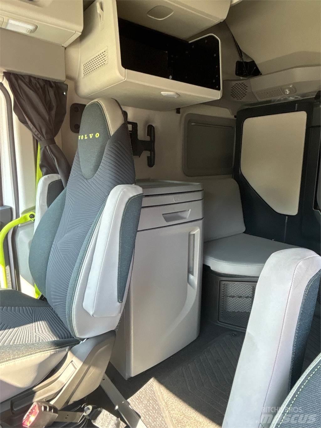 Volvo VNL64T860 Autotractoare