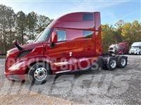 Volvo VNL64T860 Autotractoare