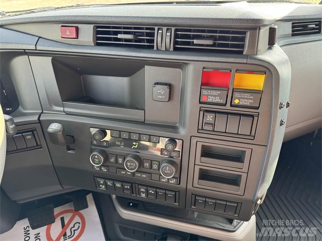 Volvo VNL64T860 Autotractoare