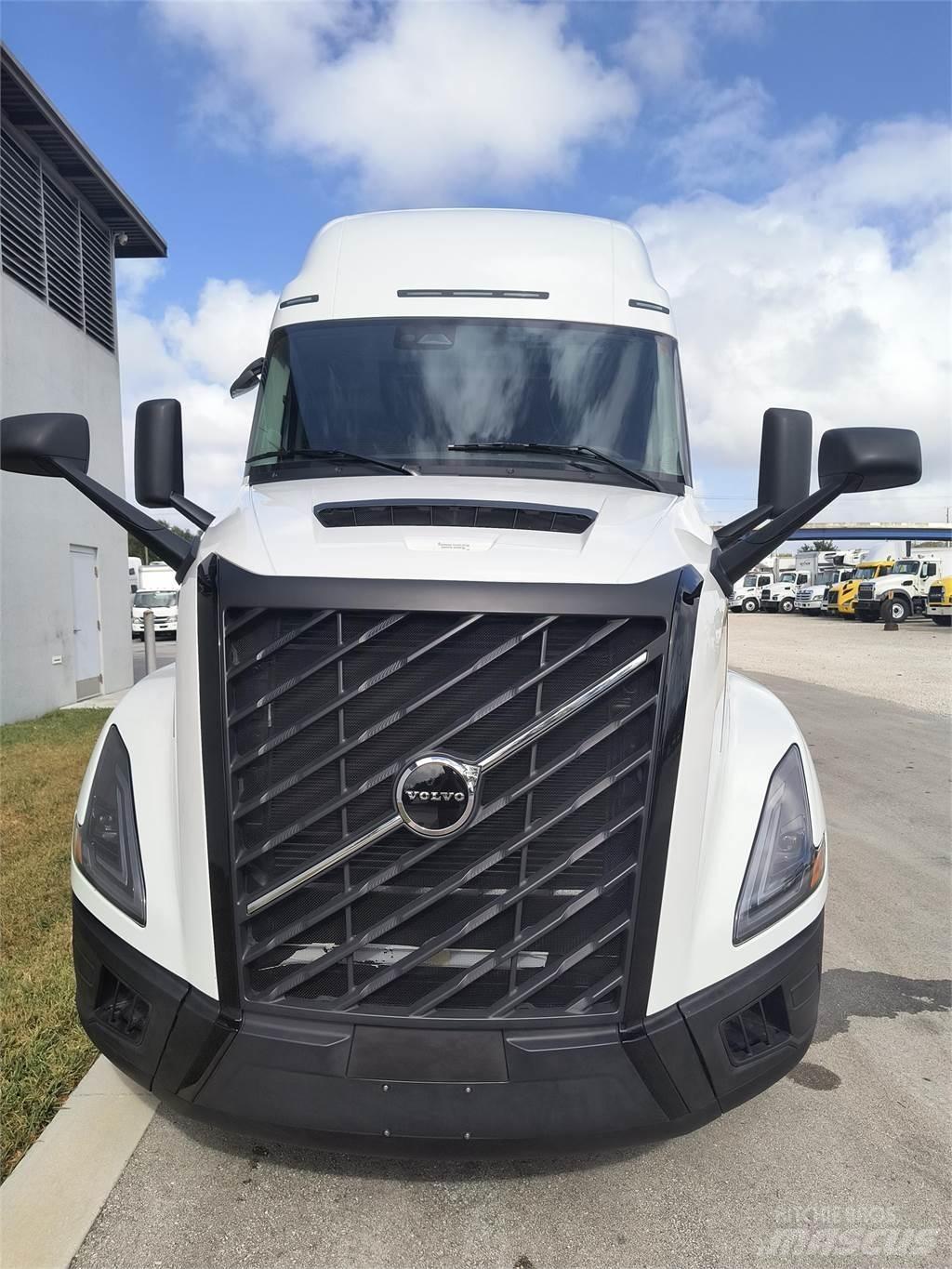 Volvo VNL64T860 Autotractoare