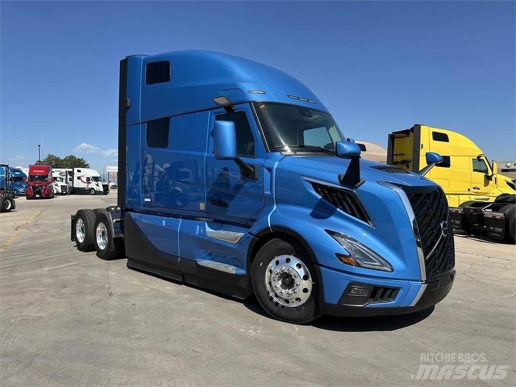 Volvo VNL64T860 Autotractoare