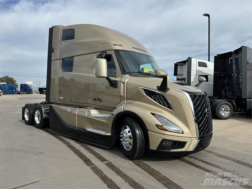 Volvo VNL64T860 Autotractoare