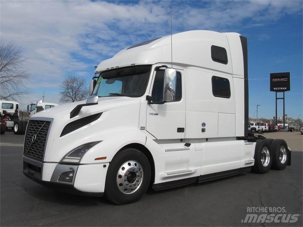 Volvo VNL64T860 Autotractoare