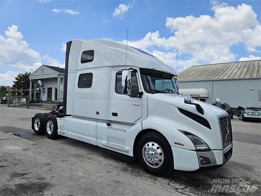 Volvo VNL64T860 Autotractoare