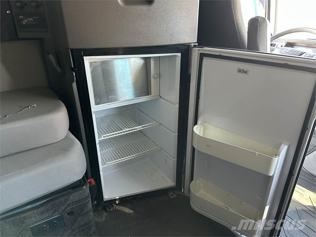 Volvo VNL64T860 Autotractoare