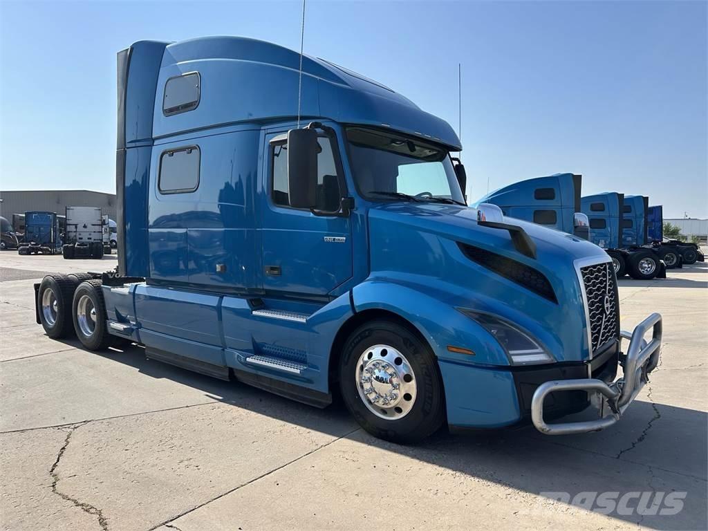 Volvo VNL64T860 Autotractoare