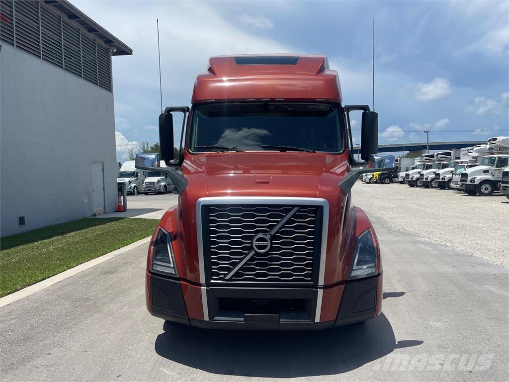 Volvo VNL64T860 Autotractoare