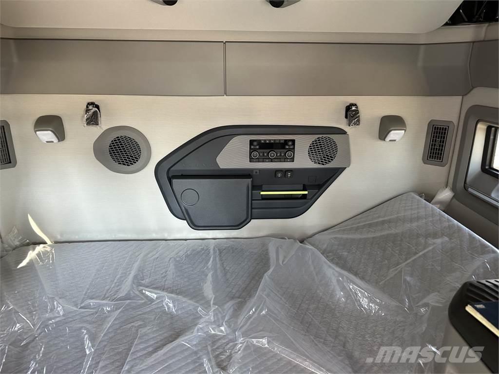 Volvo VNL64T860 Autotractoare