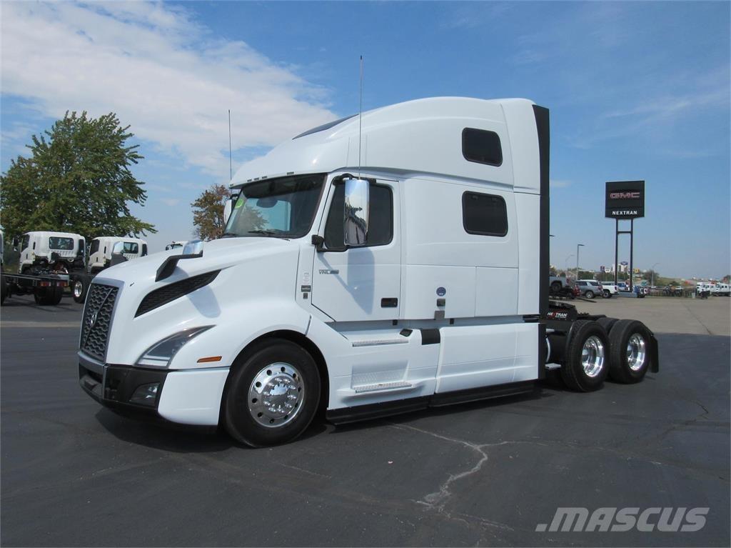 Volvo VNL64T860 Autotractoare