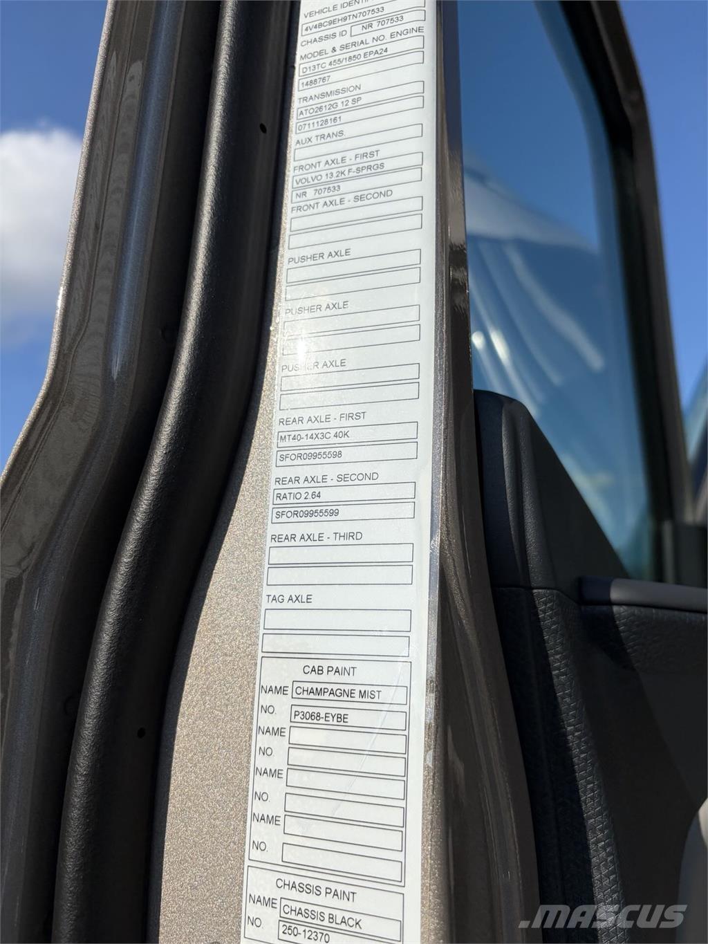 Volvo VNL64T860 Autotractoare