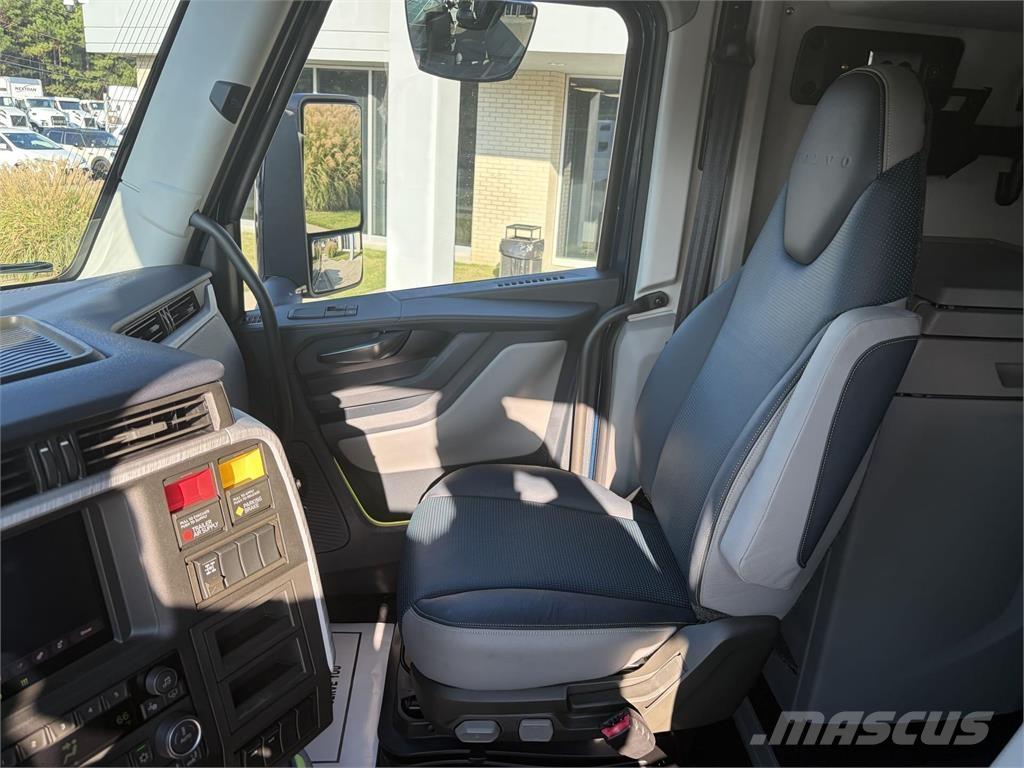 Volvo VNL64T860 Autotractoare