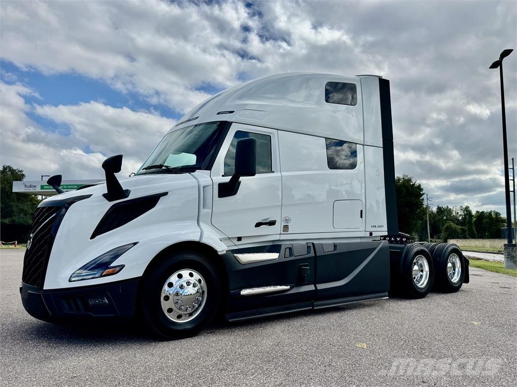 Volvo VNL64T860 Autotractoare