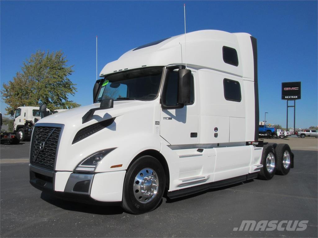 Volvo VNL64T860 Autotractoare