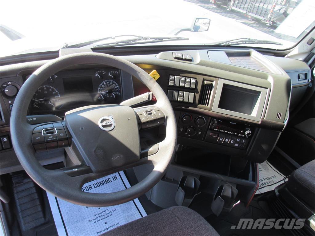 Volvo VNL64T860 Autotractoare