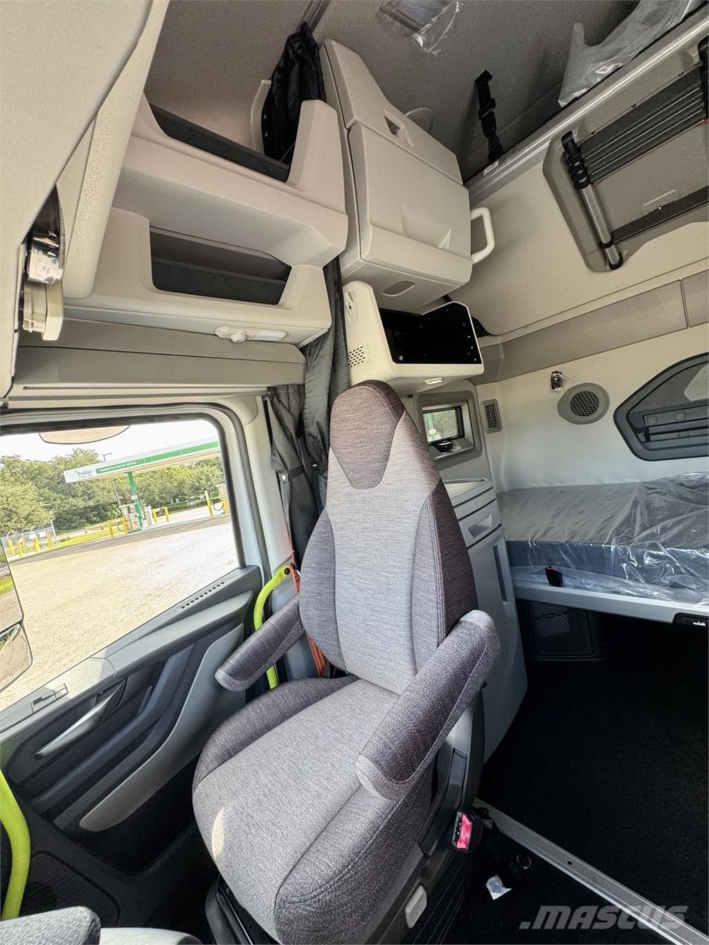 Volvo VNL64T860 Autotractoare