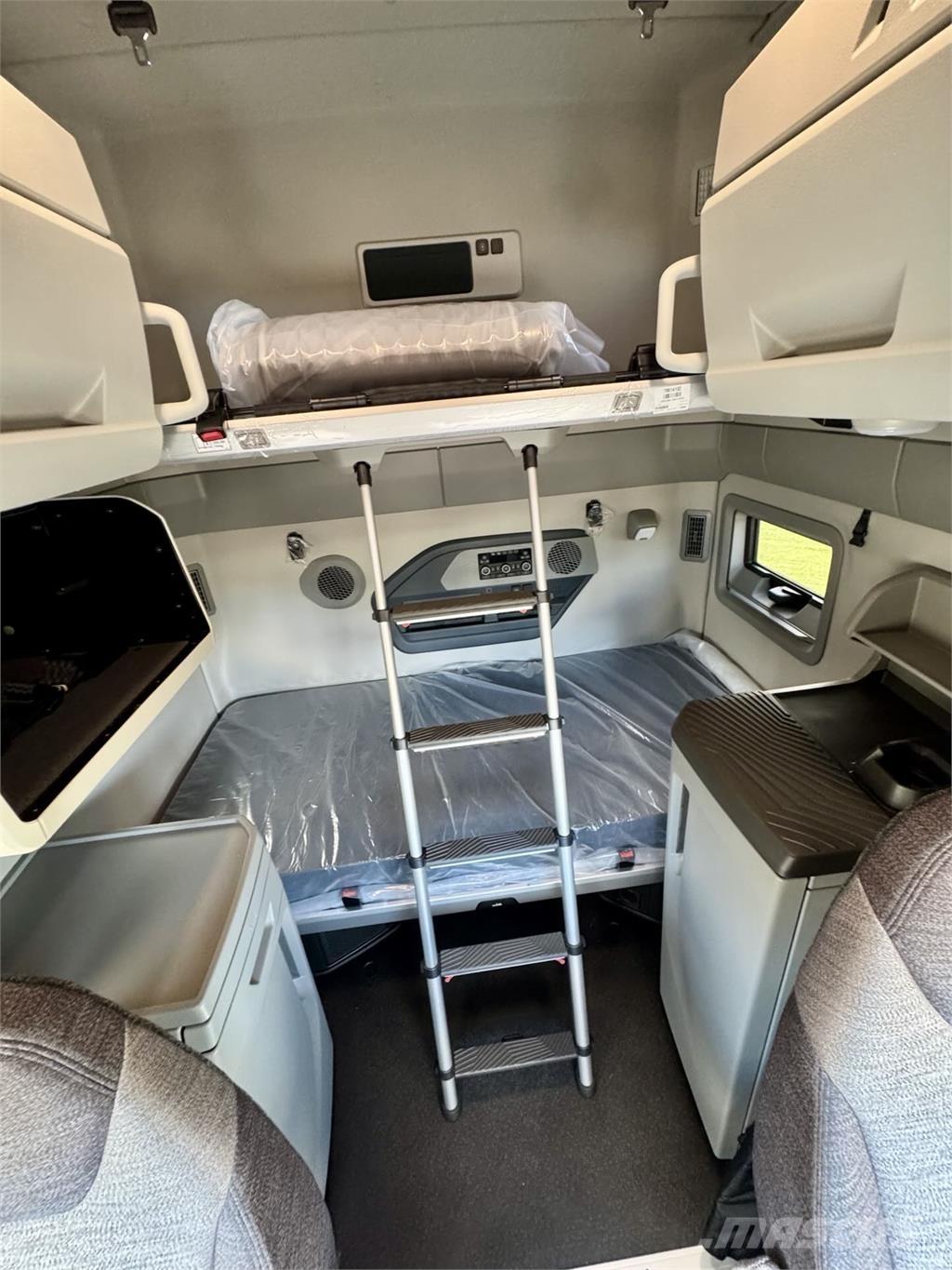 Volvo VNL64T860 Autotractoare