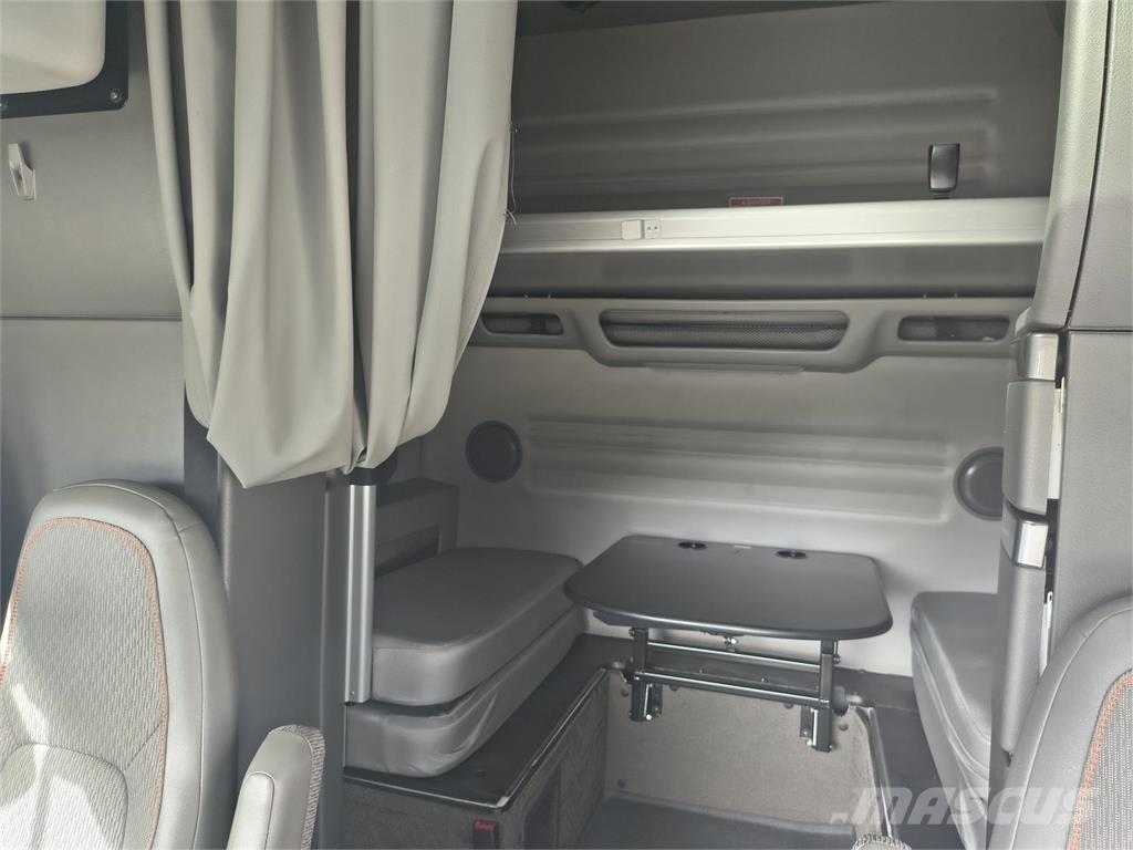 Volvo VNL64T860 Autotractoare