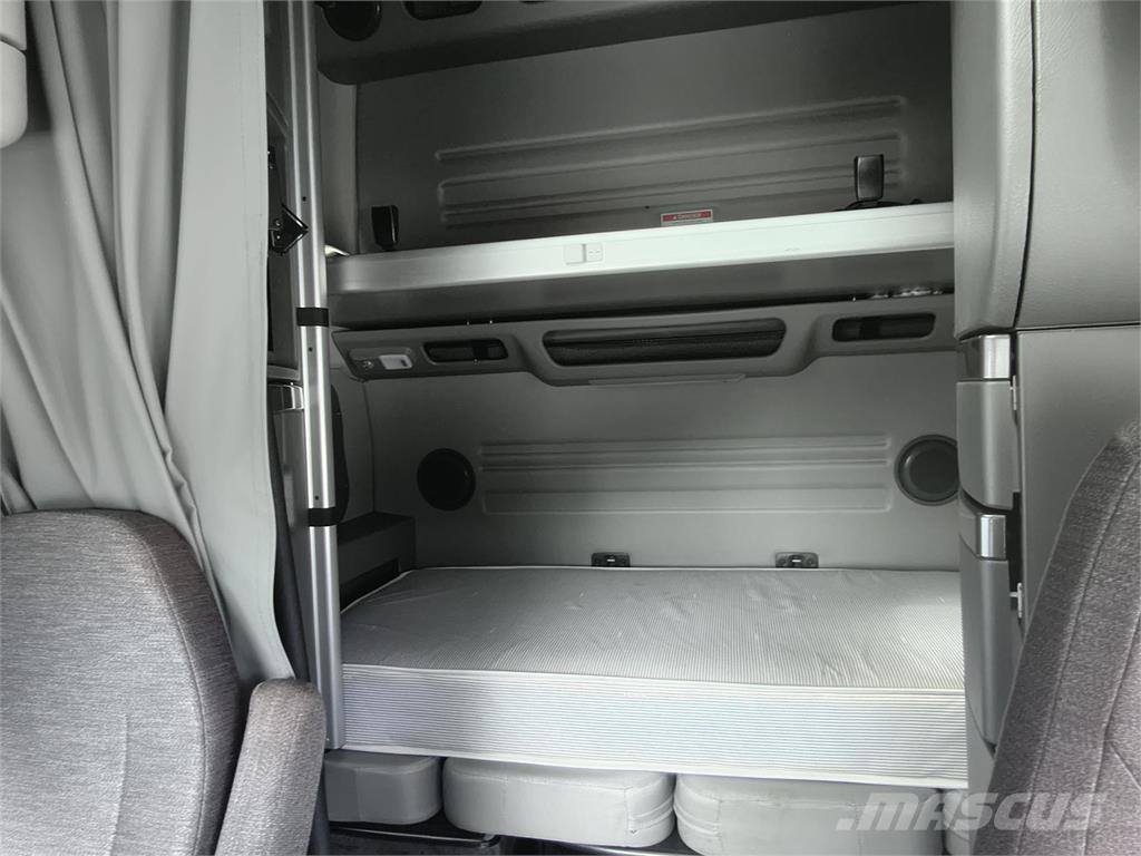 Volvo VNL64T860 Autotractoare