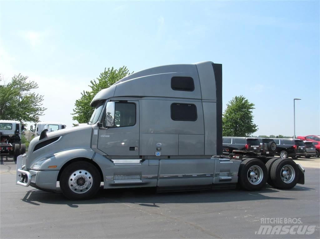 Volvo VNL860 Autotractoare