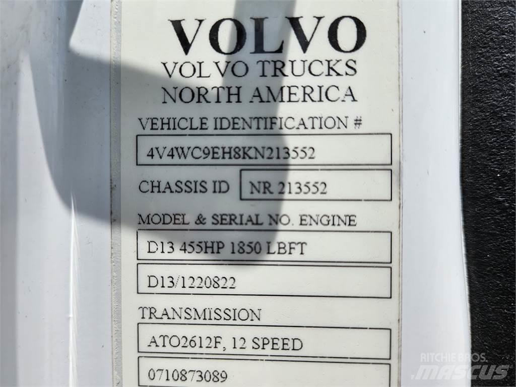 Volvo VNR64T300 Autotractoare