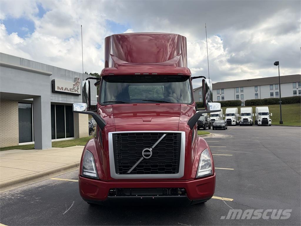 Volvo VNR64T300 Autotractoare