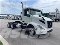 Volvo VNR64T300 Autotractoare