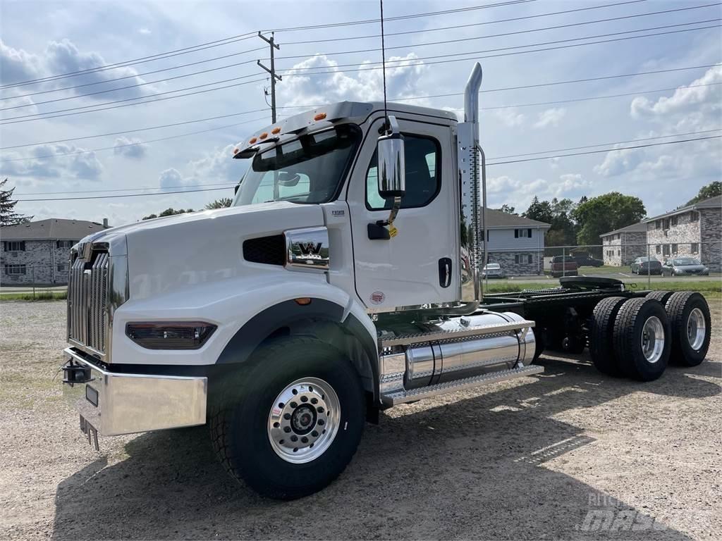 Western Star 49X Autotractoare