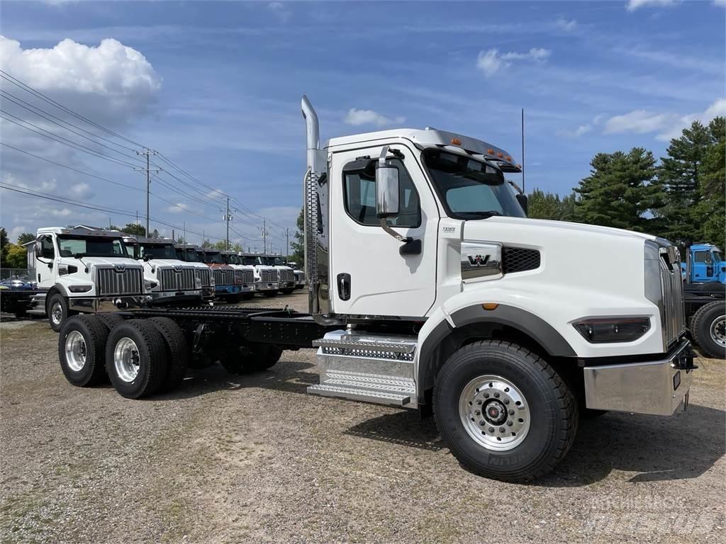Western Star 49X Autotractoare