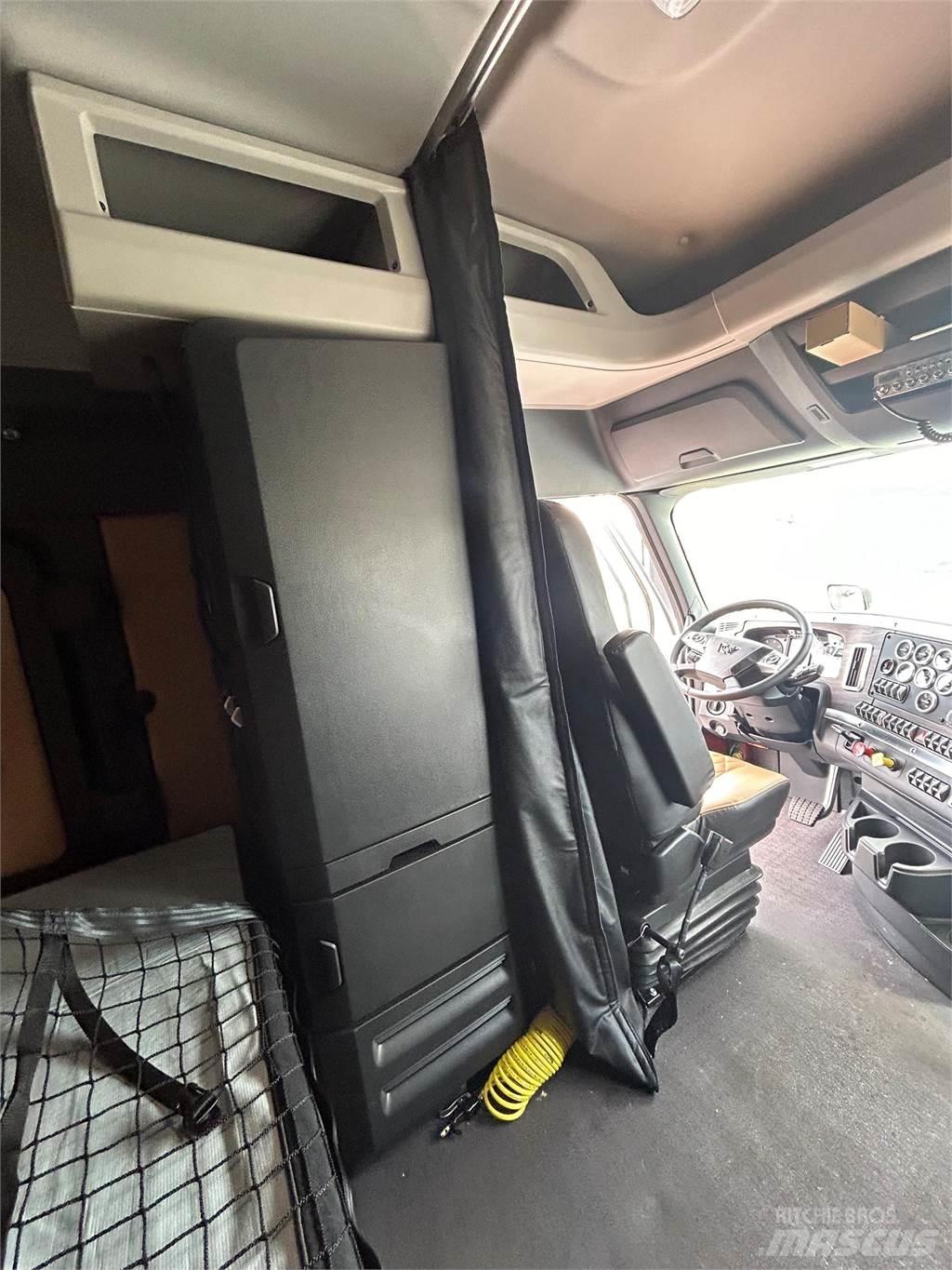 Western Star 49X Autotractoare
