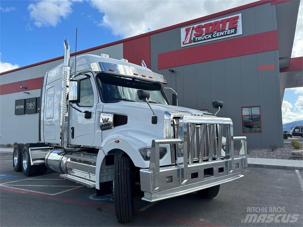 Western Star 49X Autotractoare
